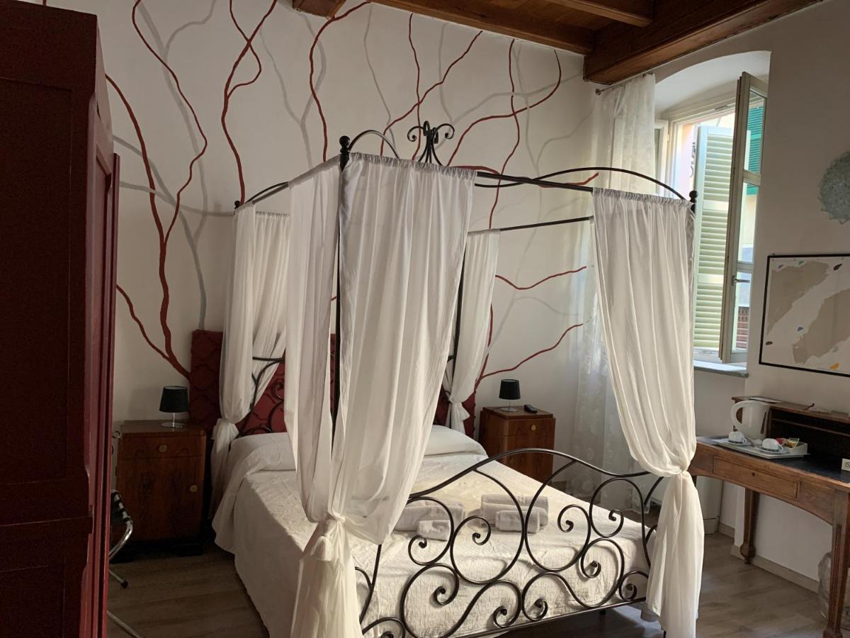 Domus Aurea Bed and Breakfast Saluzzo Exteriör bild
