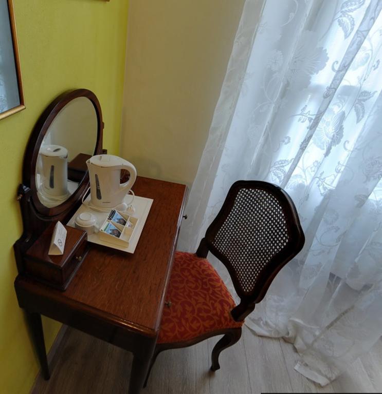 Domus Aurea Bed and Breakfast Saluzzo Exteriör bild