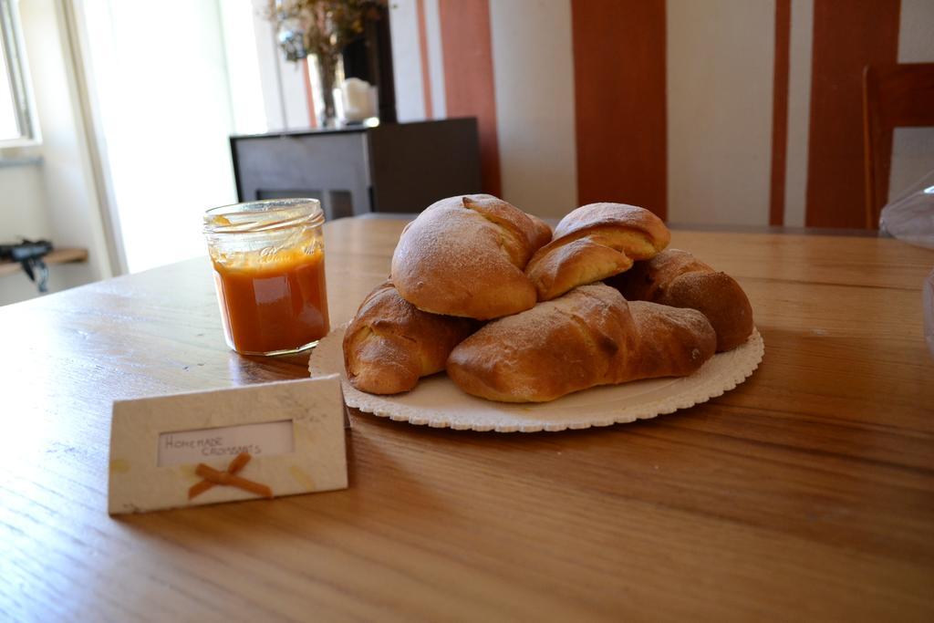 Domus Aurea Bed and Breakfast Saluzzo Exteriör bild